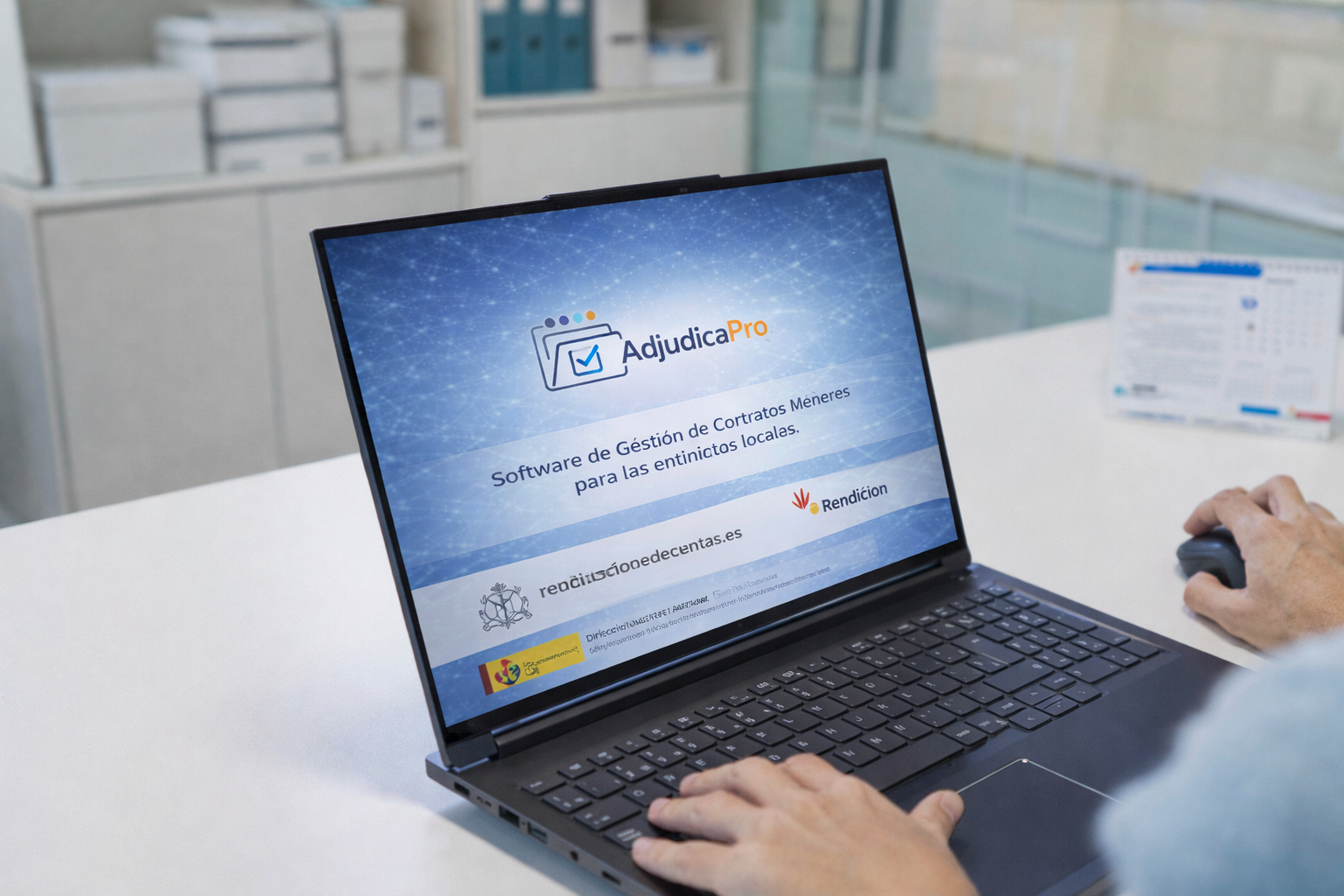 AdjudicaPro en uso en un equipo informático